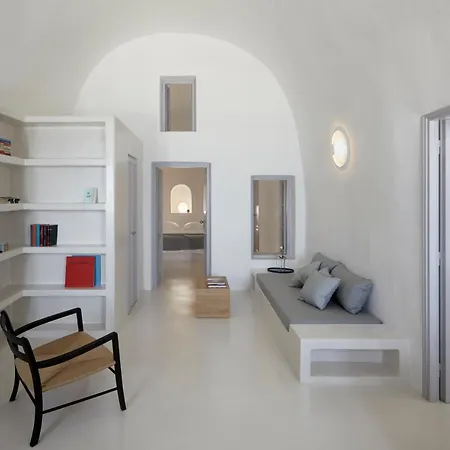 Inspire Santorini Luxury Βίλα Φηρά