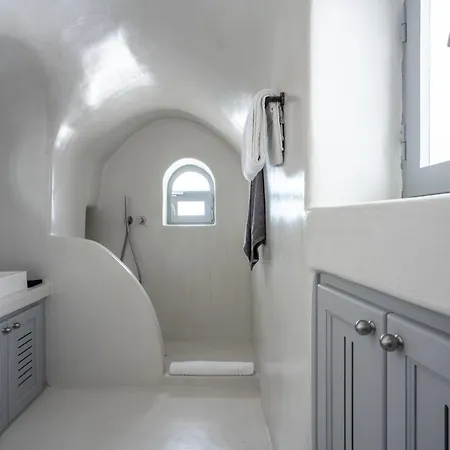 Inspire Santorini Luxury Villa *